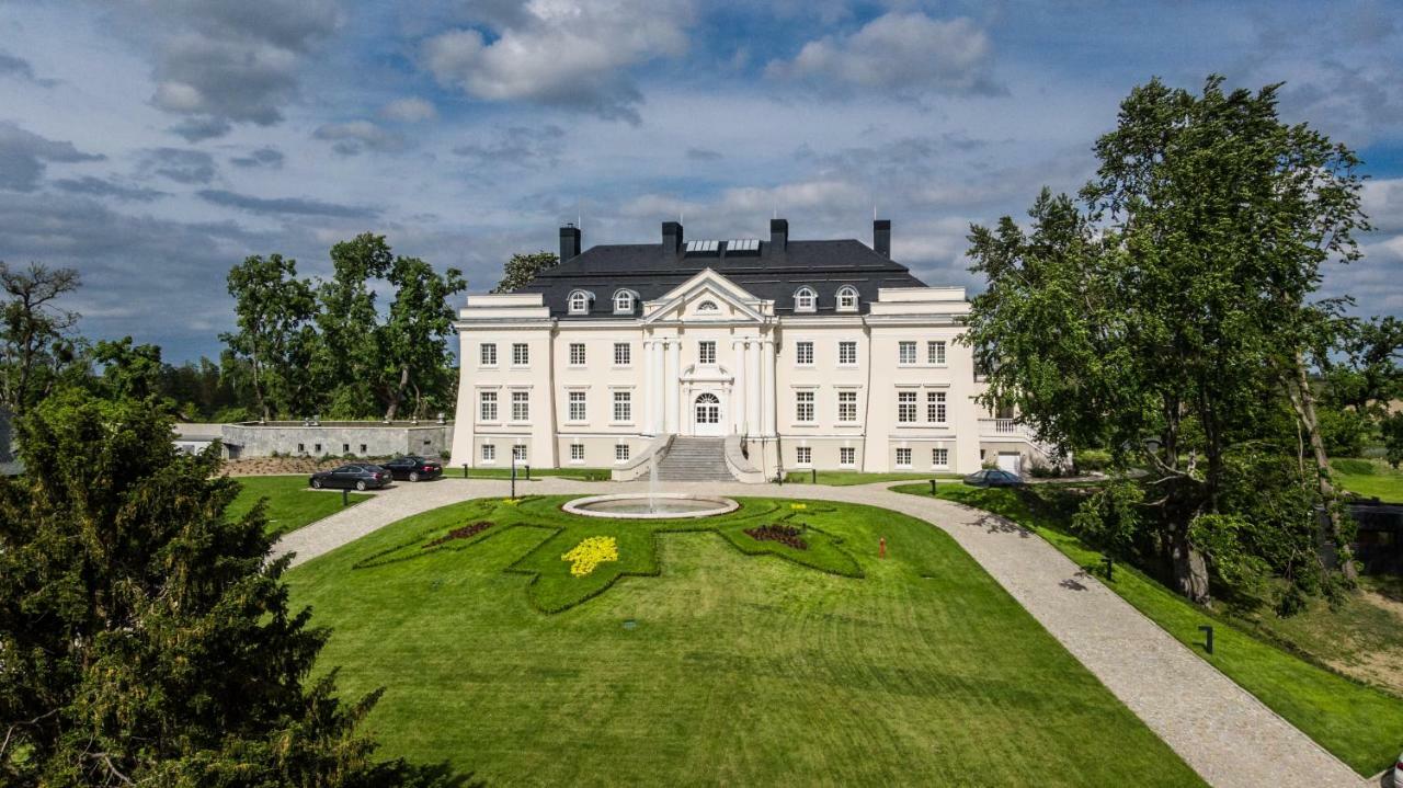 Palac Komierowo Sępólno Krajeńskie Exteriör bild
