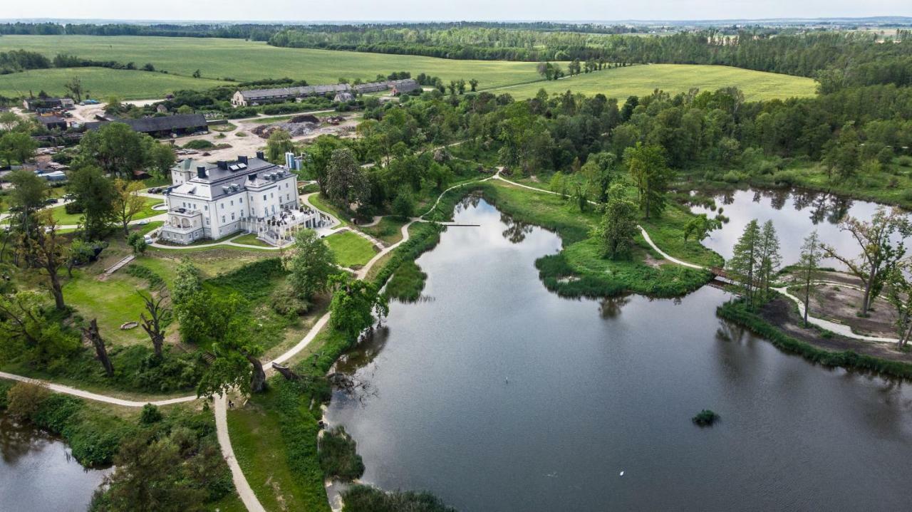 Palac Komierowo Sępólno Krajeńskie Exteriör bild