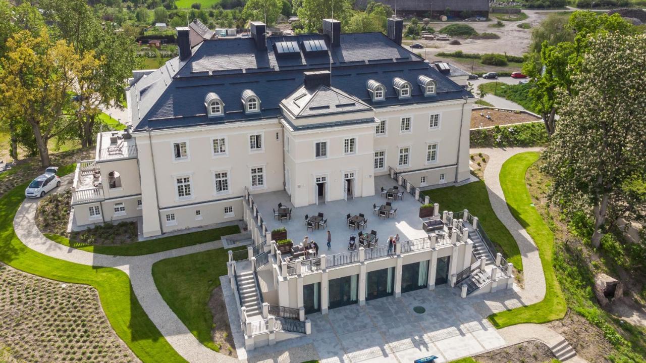 Palac Komierowo Sępólno Krajeńskie Exteriör bild